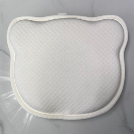 Подушка анатомическая для новорожденного Мишка