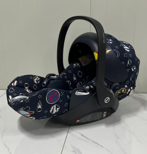 Автолюлька Cybex c раскладыванием до лежачего