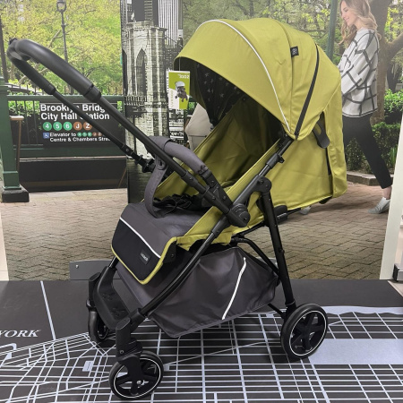 Коляска с перекидной ручкой Luxmom 3102 Хаки