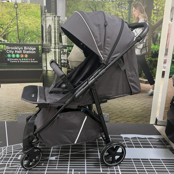 Коляска с перекидной ручкой Luxmom 3102 Темно-серый