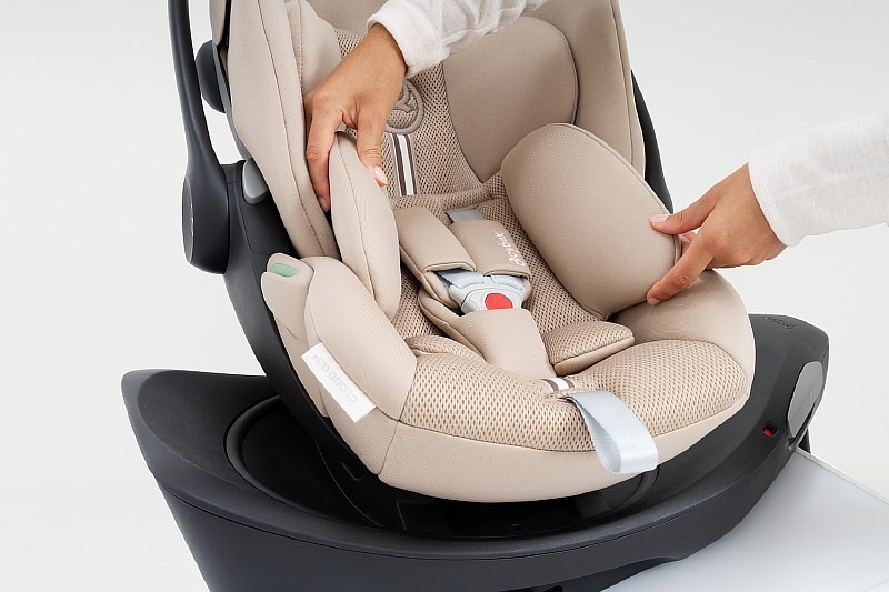 Автолюлька Cybex Cloud G3 i-Size (0-13 кг), Almond Beige (Бежевый)