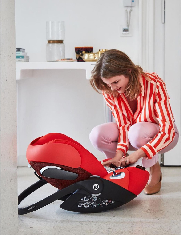 Автокресло 0-13кг Cybex Cloud Z i-Size Autumn Gold