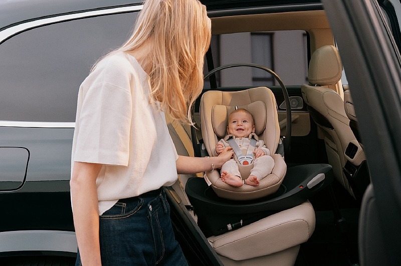 Автолюлька Cybex Cloud G3 i-Size (0-13 кг), Almond Beige (Бежевый)